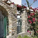 Siroco's And Апарт-отель