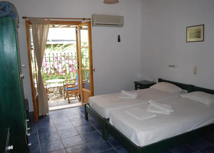 Apart-hotel Siroco's And 3*