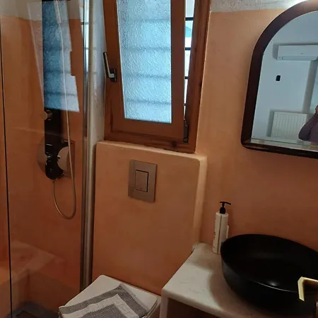 Siroco's And 3* Páros