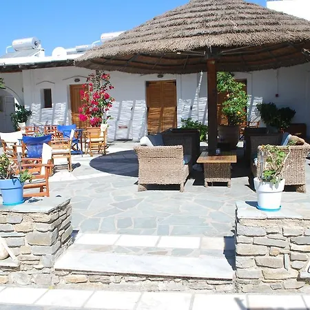 Aparthotel Siroco's And Parikia (Paros)