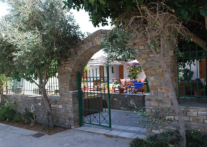 Ξενοδοχείο με διαμερίσματα Siroco's And Πάρος